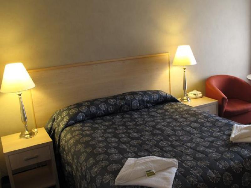 Goulburn Central Motel Екстер'єр фото